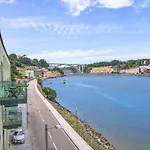 Douro Destilaria By Porto Hosts *