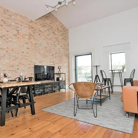 Douro Destilaria By Porto Hosts *