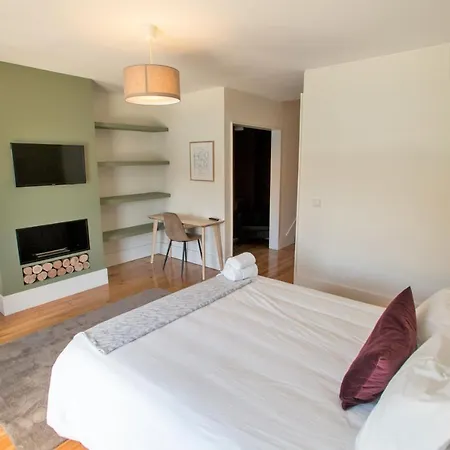 Douro Destilaria By Porto Hosts Daire *