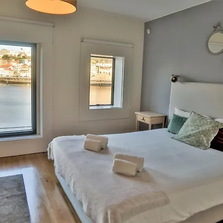 Douro Destilaria By Porto Hosts Daire