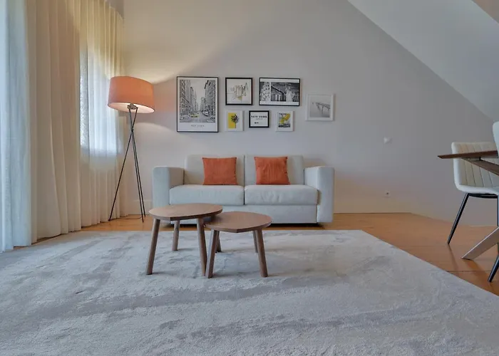 Douro Destilaria By Porto Hosts *